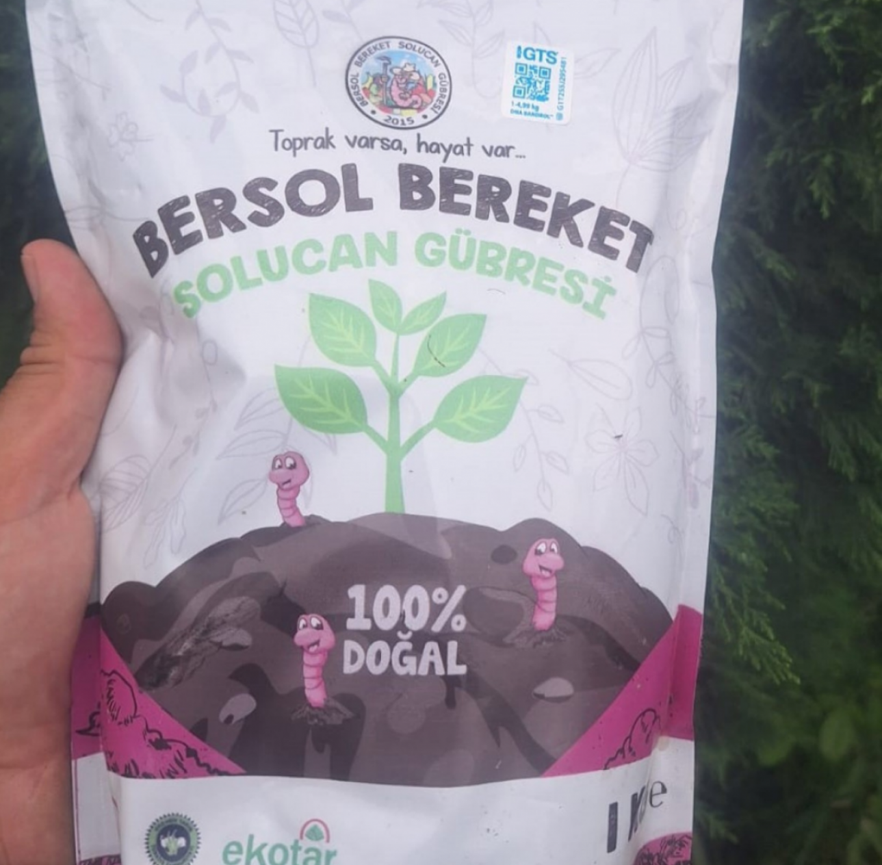 1 Kg Organik Solucan Gübresi 1 Kg Organik Solucan Gübresi